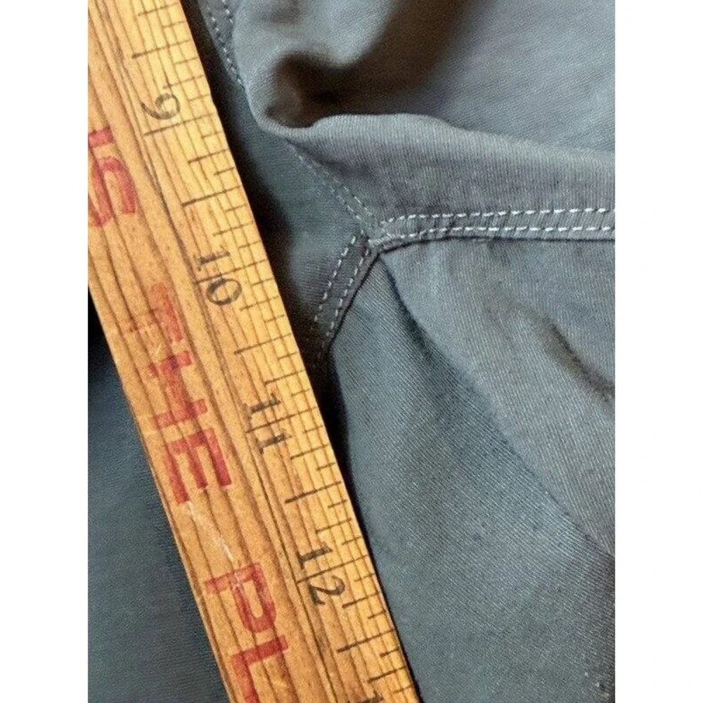 The North Face Mens Dark Gray Ripstop Shorts AXEZ Nylon Size 36